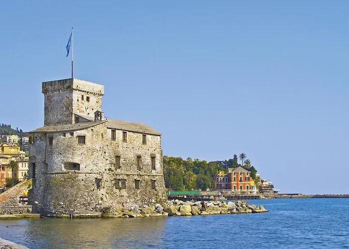 Lovely In With Wifi Апартаменти *